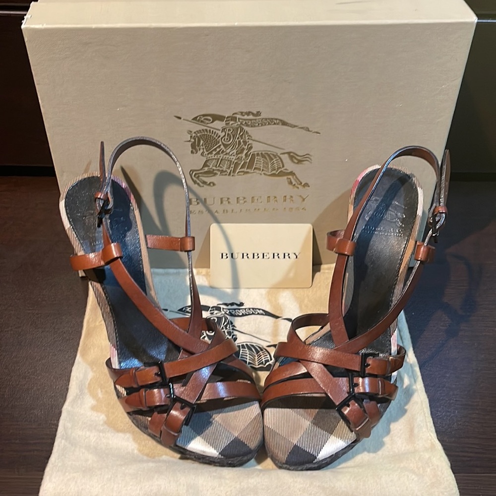 BURBERRY AUTHENTIC NOVA CHECK PLATFORM SANDAL WEDGE - Picture 8 of 9